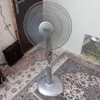 پنکه ایستاده