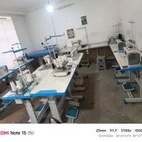 تعدا زیادی راسته دوز. سردوز . میز مکش