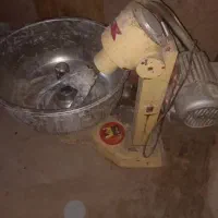 دستگاه خمیر گیر 40کیلویی درحد نو
