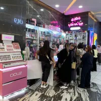 استخدام فروشنده خانم