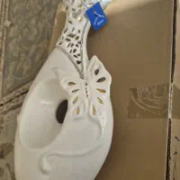 گلدان تک زیبا و ارزنده