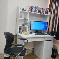 میز کامپیوتر با صندلی کامپیوتر