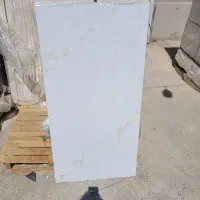 سرامیک سفید نانوپولیش با رگه طلایی