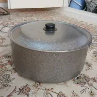 * قابلمه بزرگ تفلون مارک تابان ۲۴نفره*