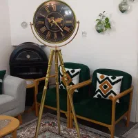 ساعت ایستاده سه پایه