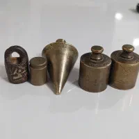 وزنه یا سنگ ترازو برنجی و شاقول قدیمی
