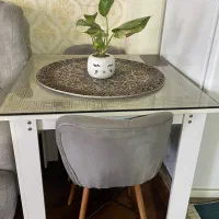 میز و صندلی