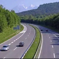 دوستان راننده سواری گواهینامه دارم توضیحات کامل