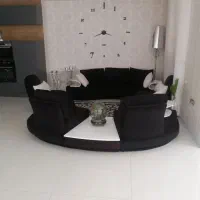فروش1دست مبل  مدرن مشکی  و   فرش و گل میز