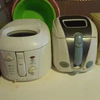 سه عدد سرخ کن یک عدد بخار پز یک چرخ گوشت