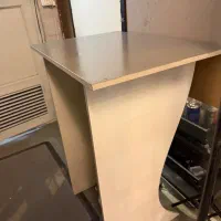 میز کنفرانس ایستاده