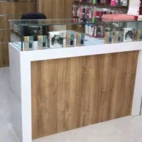 ویترین موبایل فروشی و لوازم جانبی