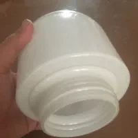 یک عدد حباب سفید ضخیم بدون تنه