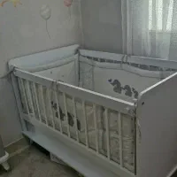 تخت کودک بامبینو  در حد بسیار نو