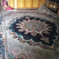 یک فرش ۱۲ متری