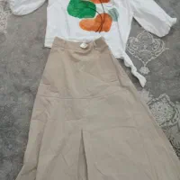 تعدادی لباس و شلوار