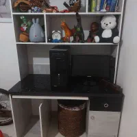 میز تحریر در حد نو