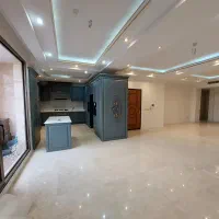 دوطبق ویلایی دربست 360متری ملکی 3خواب خ مولانا 2