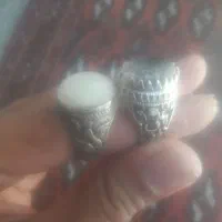 انگشتر دور و عقیق سفید