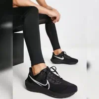 کتونی اورجینال نایک زوم پگاسوس سایز 42