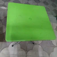 میز و صندلی پلاستیکی