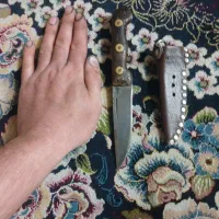 چاقو|کلکسیون اشیاء عتیقه|قم, جمکران|دیوار