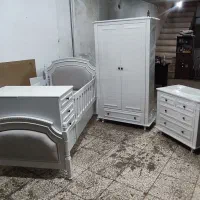 مدل رومانتیک تخت و کمد سیسمونی کودک