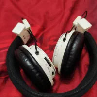 هدفون اصل سالم معاوضه با مرغ و خروس