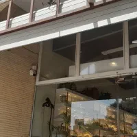 دوطبقه مغازه برخیابان اصلی واقع در خیابان ایرانشهر