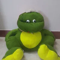 عروسک قورباغه خیلی بزرگ