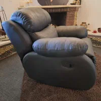 مبل ریکس سالم وتمیز رنگ مشکی