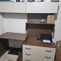 میز تحریر متحرک