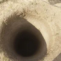 چاه کنی فاضلاب و ارت