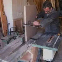نجار  نصاب درب چوبی  کابینت نجاری سیار