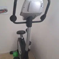 دوچرخه ثابت ورزشی