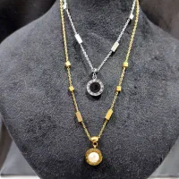 انواع گردنبدهای رنگ ثابت زنانه