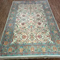 قالی کرم رنگ صرافیان
