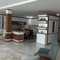 ۲۰۵متر/۳خواب/معلم/ ساخت ۱۴۰۰