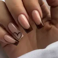 خدمات تخصصی ناخن
