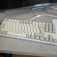 کیبورد مکانیکال ۸۰ درصد cherry mx قرمز