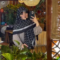 روسری نخی قواره ۱۴۰ سفید مشکی