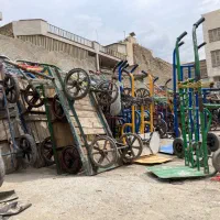 گاراژ  داخل بازار فروش فوری ۱ هزار متر
