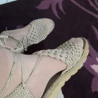 لباس و کفش بافتنی