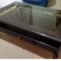 میز جلو مبلی شیشیه یی