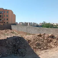 زمین  ۱۹۵ متر جنوبی
