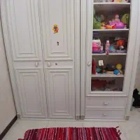 تخت و کمد کودک در حد نو