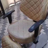 صندلی اصلاح  و میز 2تا و تخت پایه جمع شو