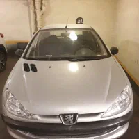 پژو۲۰۶تیپ۲سال۱۳۸۱ نقره ای متالیک(سنددست اول)