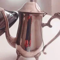 قوری که در عکس میبینید