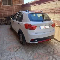 کوییک ار ۱۴۰۰ سفید قرمز